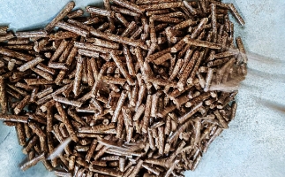 秋季到來，儲存鋸末顆粒機生物質顆粒的正確方式